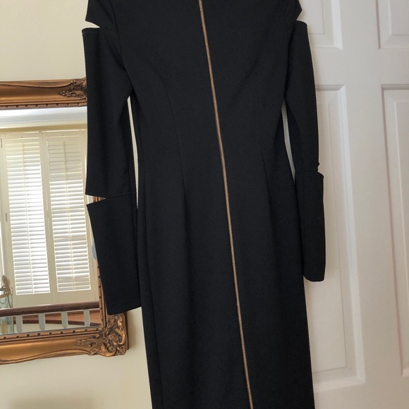 Never worn dress with cutouts - Picture 6 of 6